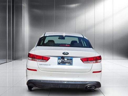 Used 2020 Kia Optima LX image 28