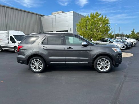 Certified 2019 Ford Explorer XLT w/ Equipment Group 202A AWD/4WD image 6