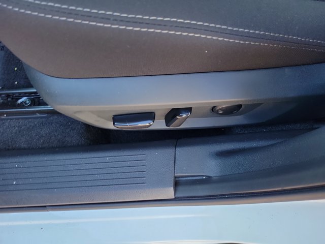 Used 2026 Nissan Rogue SV FWD image 20
