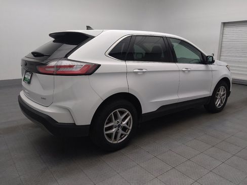 Used 2024 Ford Edge SEL image 10