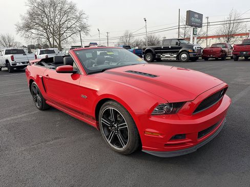 Used 2013 Ford Mustang GT Premium image 7