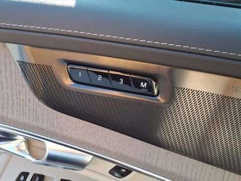 New 2026 Volvo XC90 B6 Ultra w/ Protection Package Premier image 14