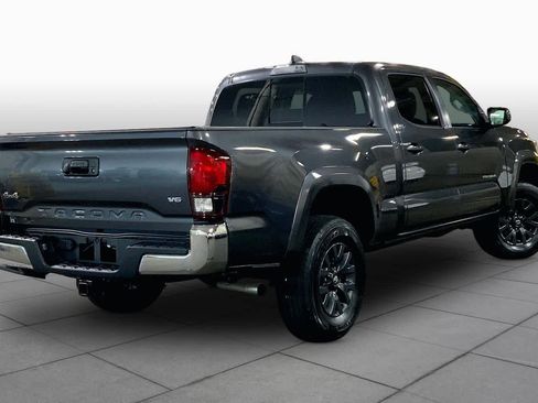 Used 2023 Toyota Tacoma SR5 AWD/4WD image 13