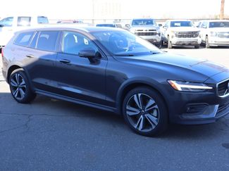 Used 2025 Volvo V60 B5 Cross Country Plus video 2