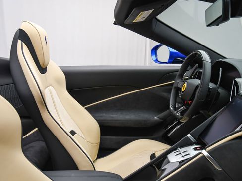 Used 2025 Ferrari Roma Spider image 55