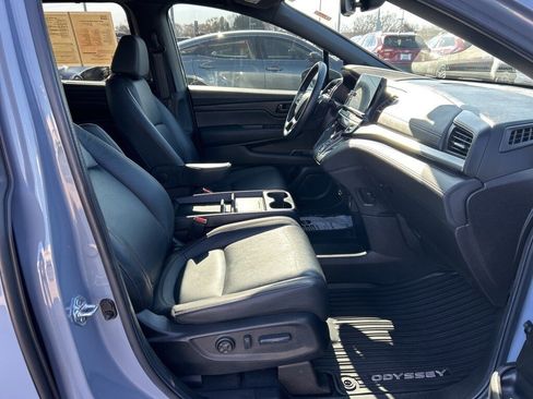 Used 2025 Honda Odyssey Sport-L image 23
