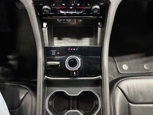 Certified 2024 Jeep Grand Cherokee L Limited w/ Luxury Tech Group II AWD/4WD image 20