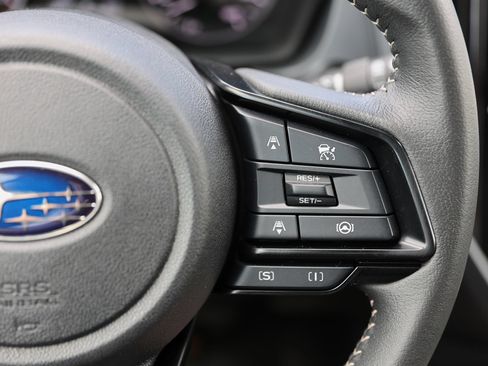 Used 2025 Subaru Forester Premium AWD/4WD image 38