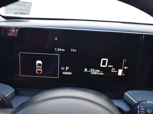 Certified 2025 Nissan Kicks SV image 21