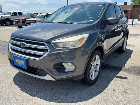 Used 2017 Ford Escape SE AWD/4WD image 8