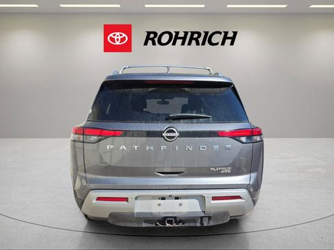 Used 2022 Nissan Pathfinder Platinum w/ Cargo Package image 5
