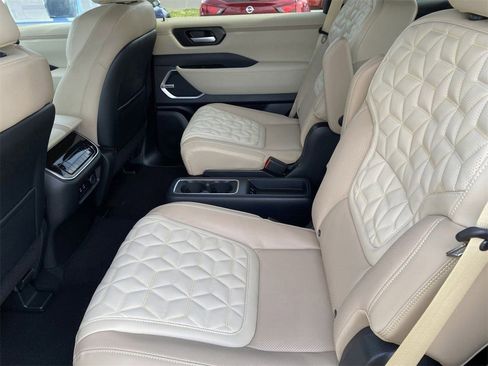 New 2026 Nissan Armada Platinum image 14