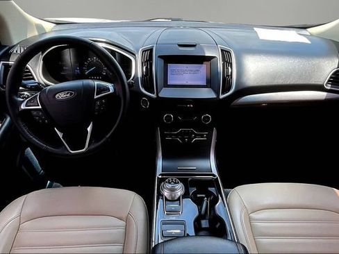 Used 2019 Ford Edge SEL w/ Equipment Group 201A FWD image 9