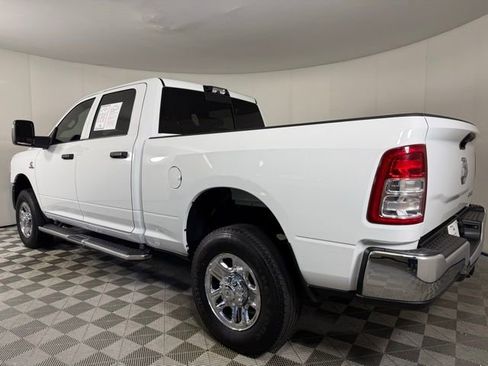 Used 2024 RAM 2500 Tradesman w/ Chrome Appearance Group AWD/4WD image 2