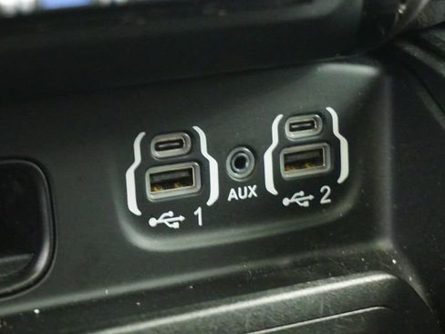 Used 2021 RAM 1500 Rebel w/ Leather & Sound Group AWD/4WD image 31