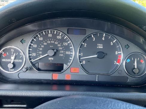 Used 2001 BMW Z3 3.0i RWD image 22