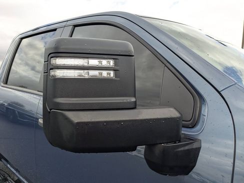 Used 2025 Chevrolet Silverado 2500 Custom w/ Custom Value Package image 12