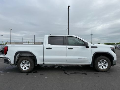 Used 2023 GMC Sierra 1500 Pro w/ Pro Value Package AWD/4WD image 4