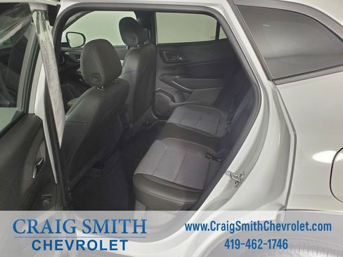 Used 2024 Chevrolet Trax LT FWD image 10