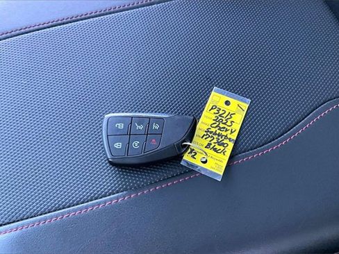 Used 2025 Chevrolet Suburban RST w/ RST Capability Package image 36