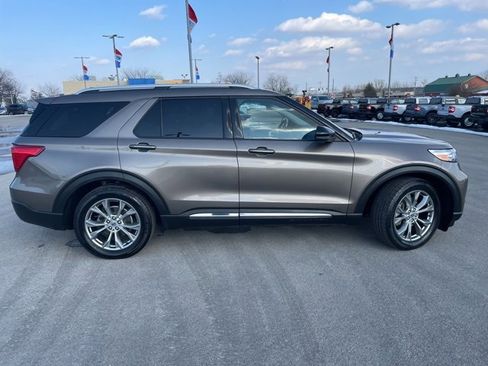 Used 2021 Ford Explorer Limited w/ Equipment Group 301A image 14