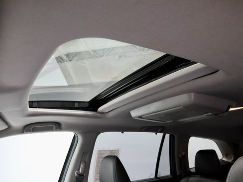 Used 2022 Honda Pilot Touring image 29