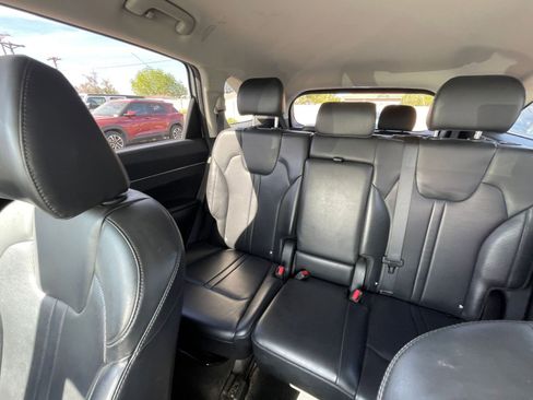 Used 2024 Kia Sorento S image 42