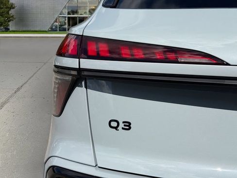 New 2026 Audi Q3 quattro 2.0T AWD/4WD image 10
