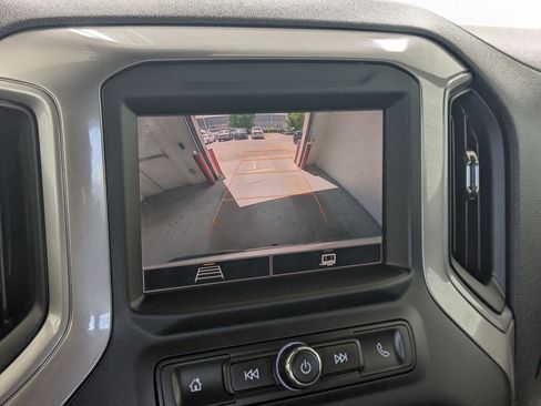 Used 2022 Chevrolet Silverado 1500 Custom AWD/4WD image 16