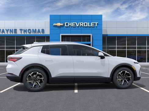 New 2026 Chevrolet Equinox EV LT AWD/4WD image 27