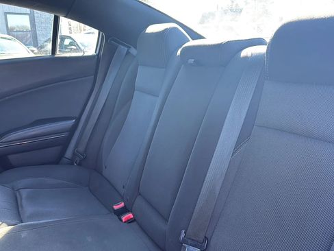 Used 2017 Dodge Charger SE w/ Blacktop Package image 19