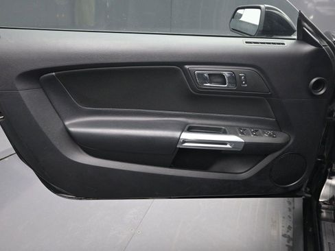 Used 2017 Ford Mustang Convertible w/ Equipment Group 051A image 12