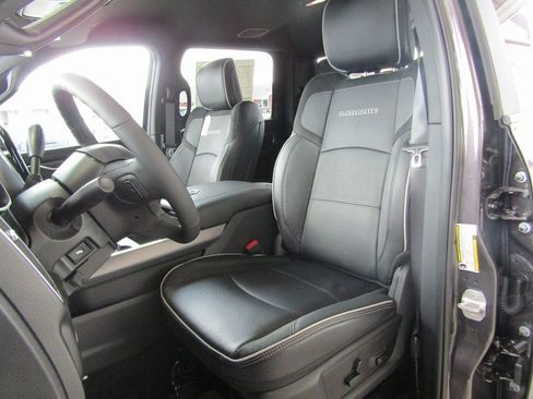 New 2026 RAM 2500 Laramie w/ Sport Appearance Package AWD/4WD image 21