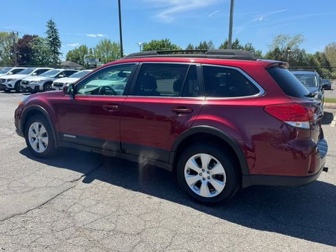Used 2011 Subaru Outback 2.5i Premium AWD/4WD image 17