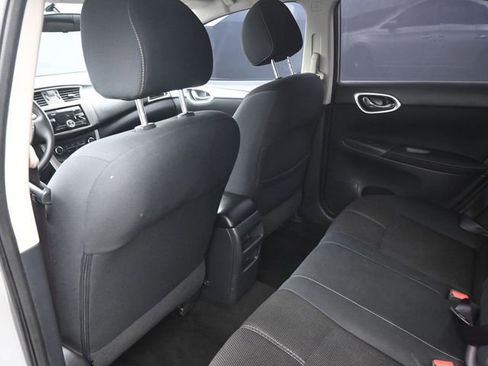 Used 2015 Nissan Sentra S image 27