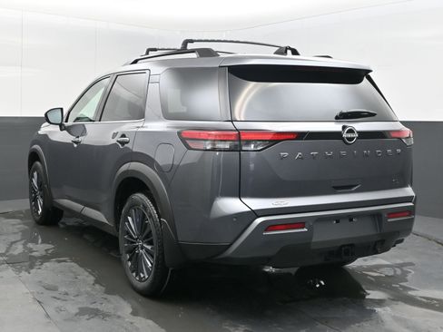 New 2026 Nissan Pathfinder SL w/ SL Premium Package FWD image 6