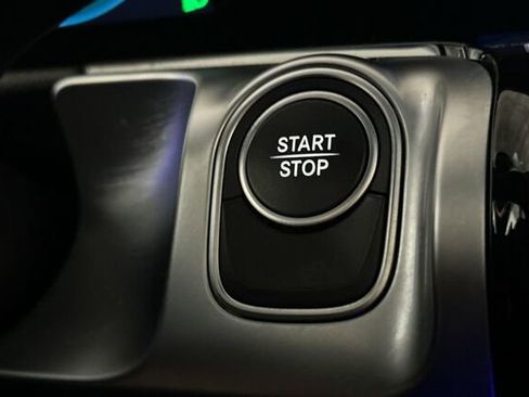 Certified 2022 Mercedes-Benz EQB 350 4MATIC image 28