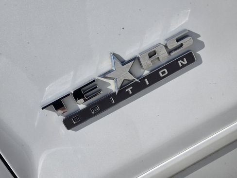 Used 2014 GMC Sierra 1500 SLE w/ Texas SLE Value Package image 12