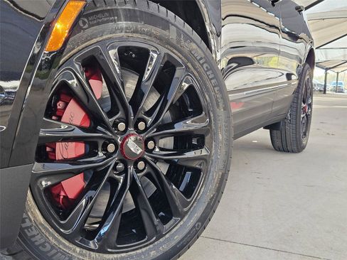 New 2026 Cadillac XT5 Sportv w/ LPO, Red Accent Package AWD/4WD image 8