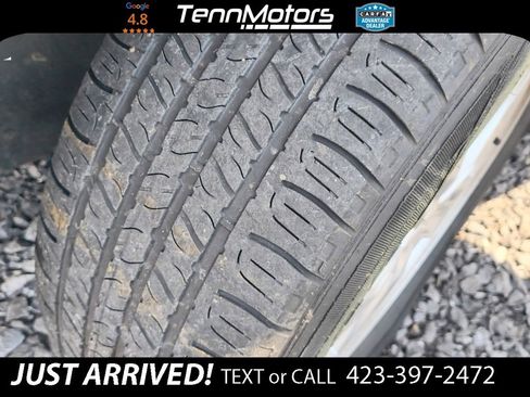 Used 2020 Chevrolet Trax LT w/ LT Convenience Package image 19