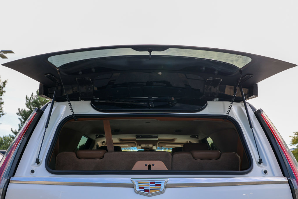 Used 2015 Cadillac Escalade Platinum AWD/4WD image 40