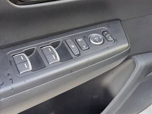 Used 2024 Honda CR-V EX-L image 11