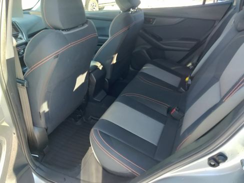 Used 2018 Subaru Crosstrek 2.0i Premium w/ Eyesight System image 10