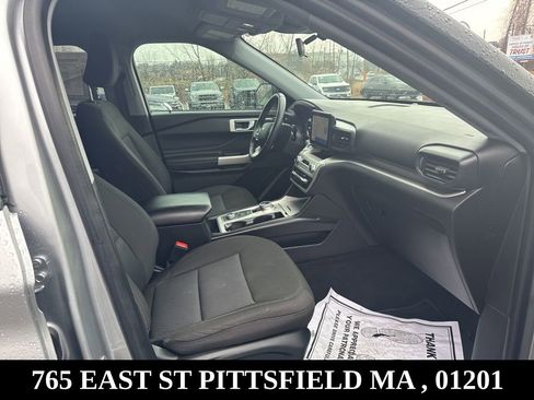 Used 2022 Ford Explorer XLT image 22