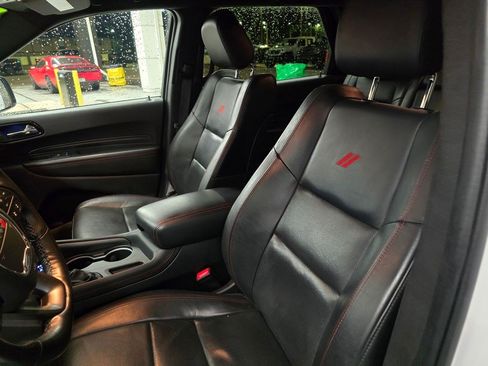 Used 2024 Dodge Durango GT RWD image 17