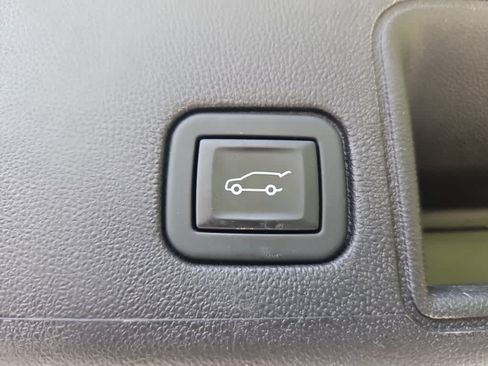 Used 2023 GMC Terrain AT4 AWD/4WD image 22