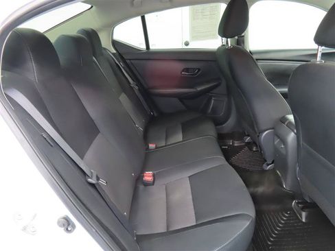 Used 2025 Nissan Sentra SV FWD image 32