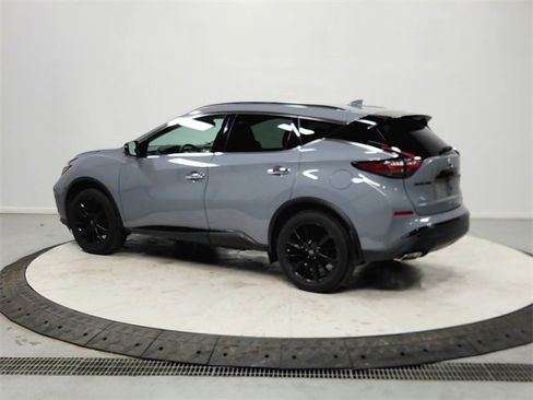 Used 2023 Nissan Murano SV w/ SV Midnight Edition Package image 5