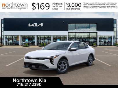 New 2025 Kia K4 LXS