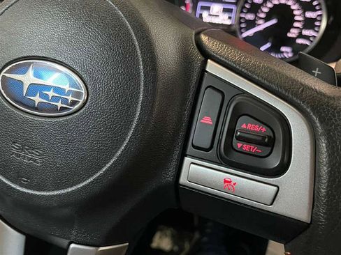 Used 2017 Subaru Crosstrek 2.0i Premium image 13